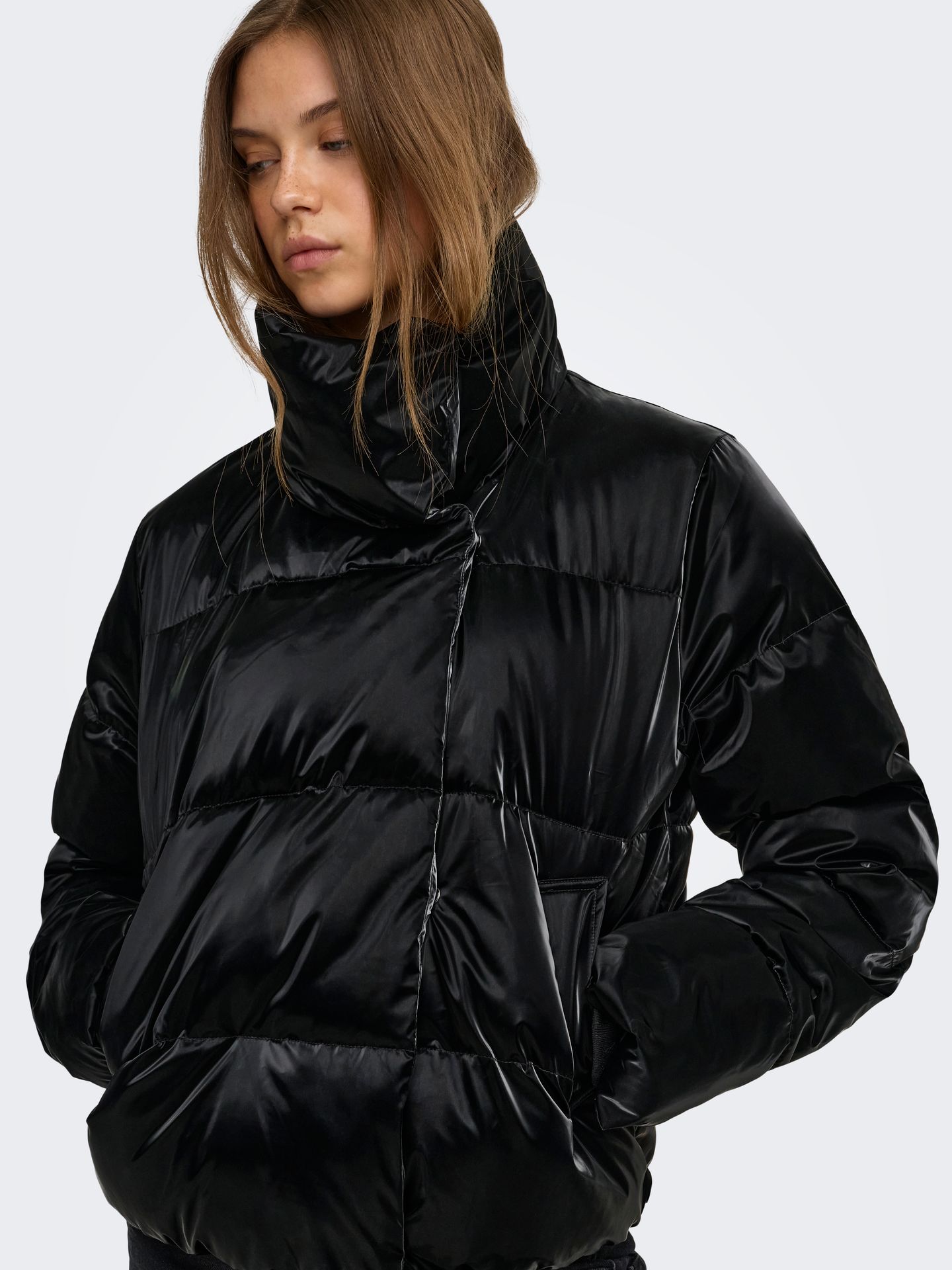 Only ONLBERGEN SHINY JACKET CC OTW Black 2900171143019