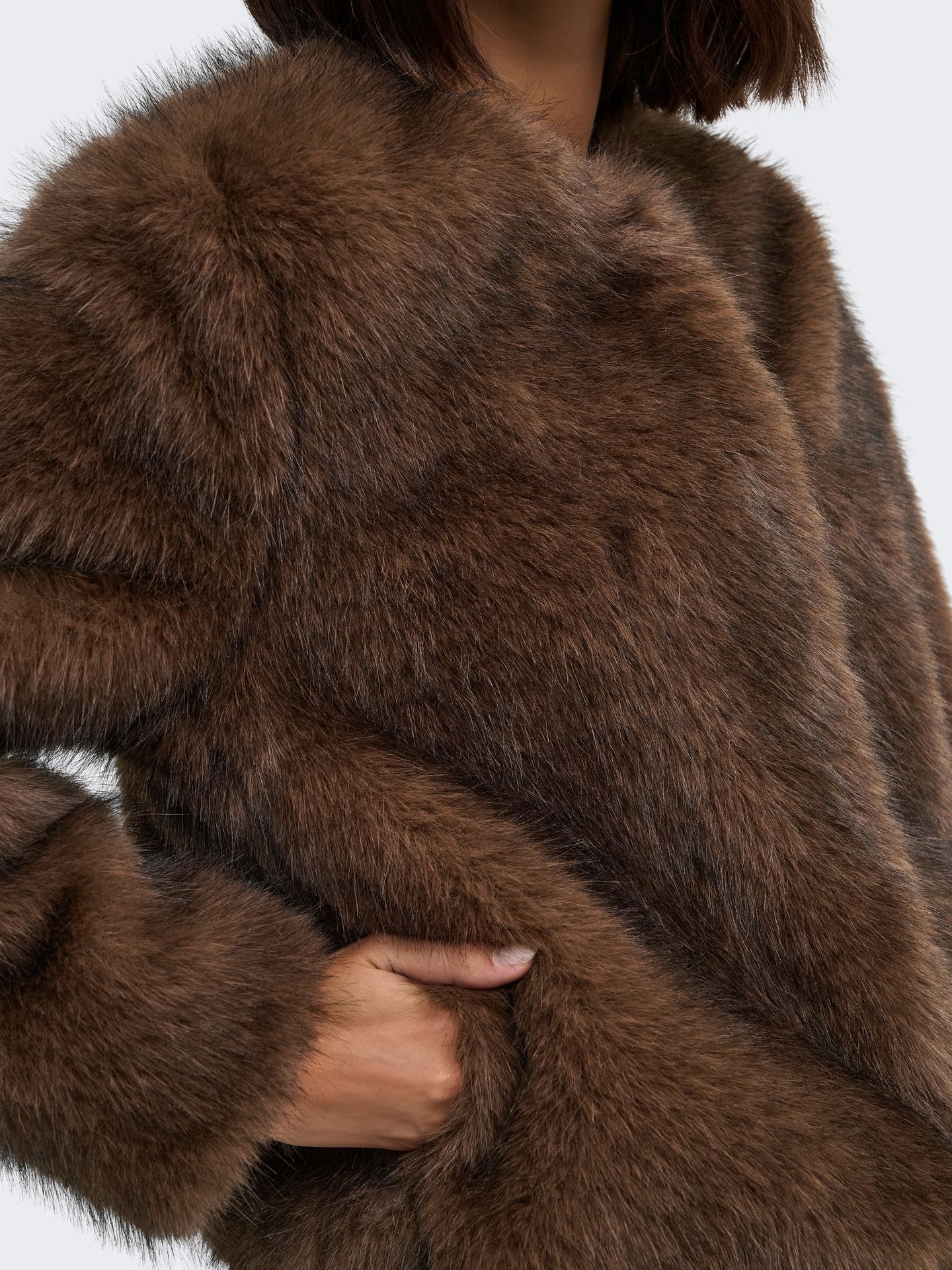 JDY JDYAMY FAUX FUR SHORT JACKET OTW QI Chocolate Torte/CLOUD DANCER 2900171236018