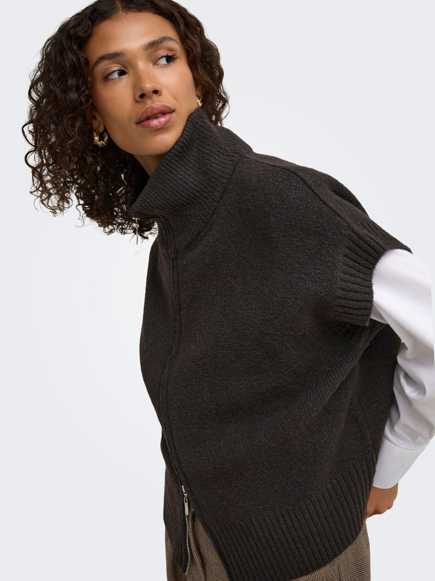 Only JDYLEA S/L HN 2WAY ZIP VEST KNT NOO Chocolate Torte/Black/birch stripe 2900172453025