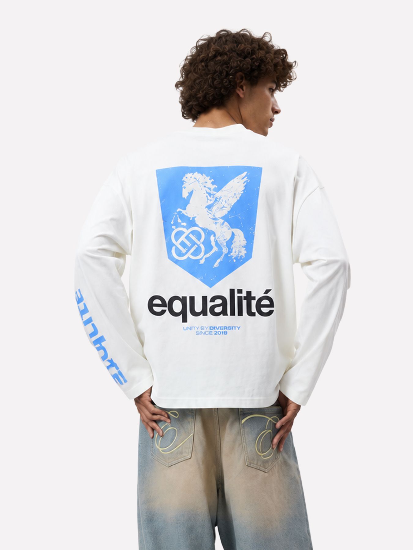 EqualitÃ© Pegasus oversized longsleeve off white 2900172511039