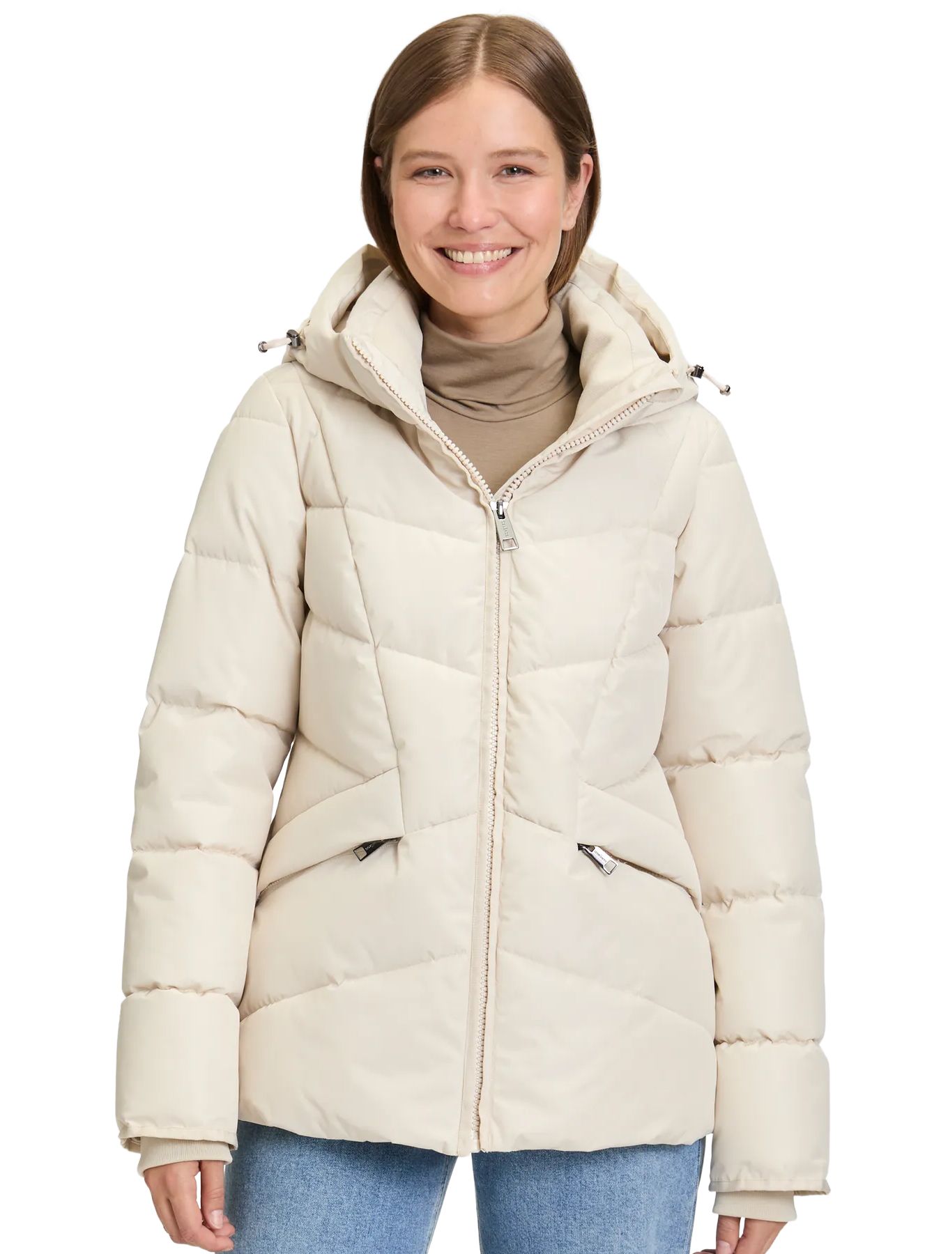 covered Anna 2 Rainy Day 00115296-RAID