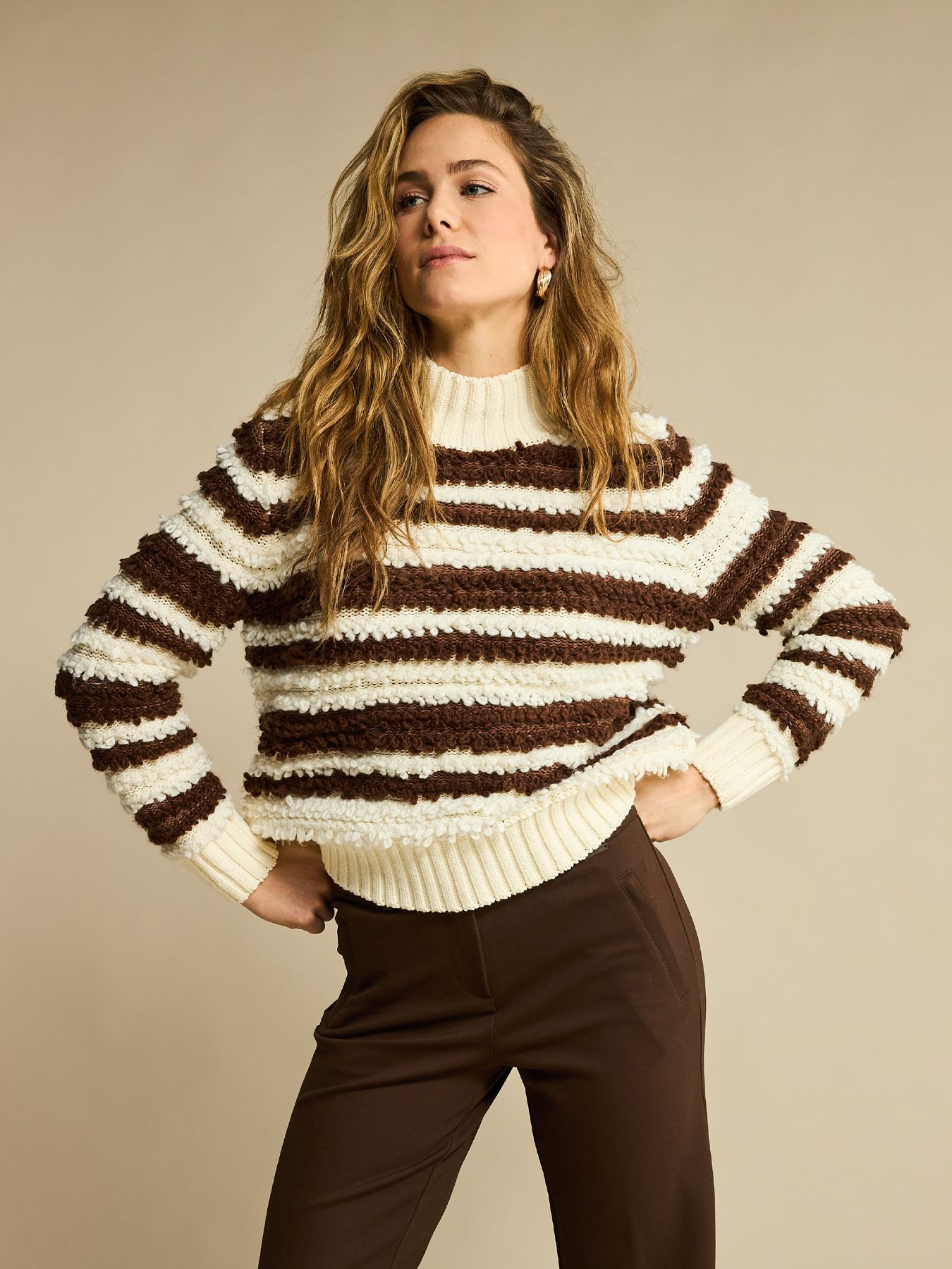 Red Button Sweater with Loops + Stripe brown7 2900153888044 Red Button Sweater with Loops + Stripe brown7 2900153888044