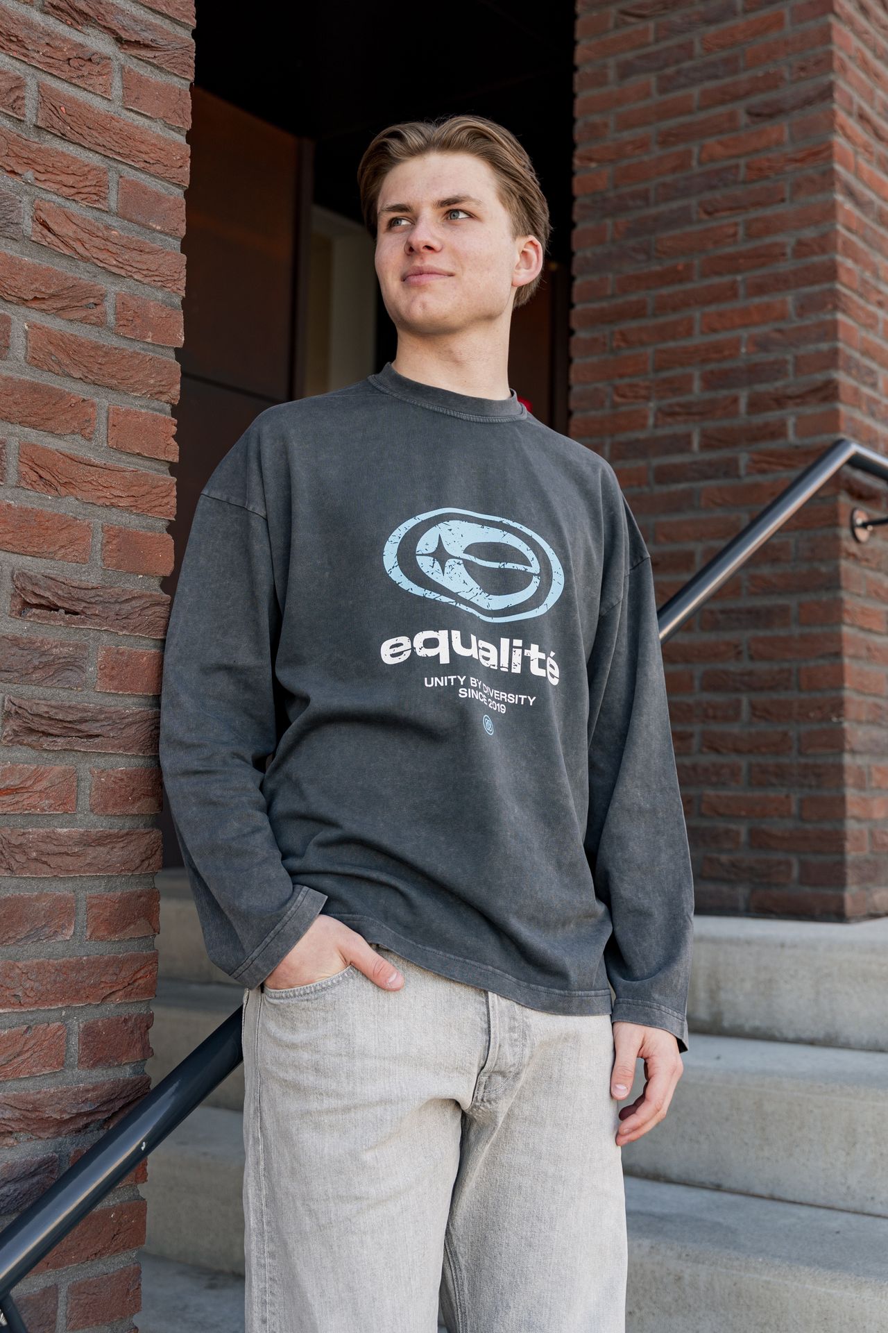 Equalité Elan oversized longsleeve tee Grey 2900164278049