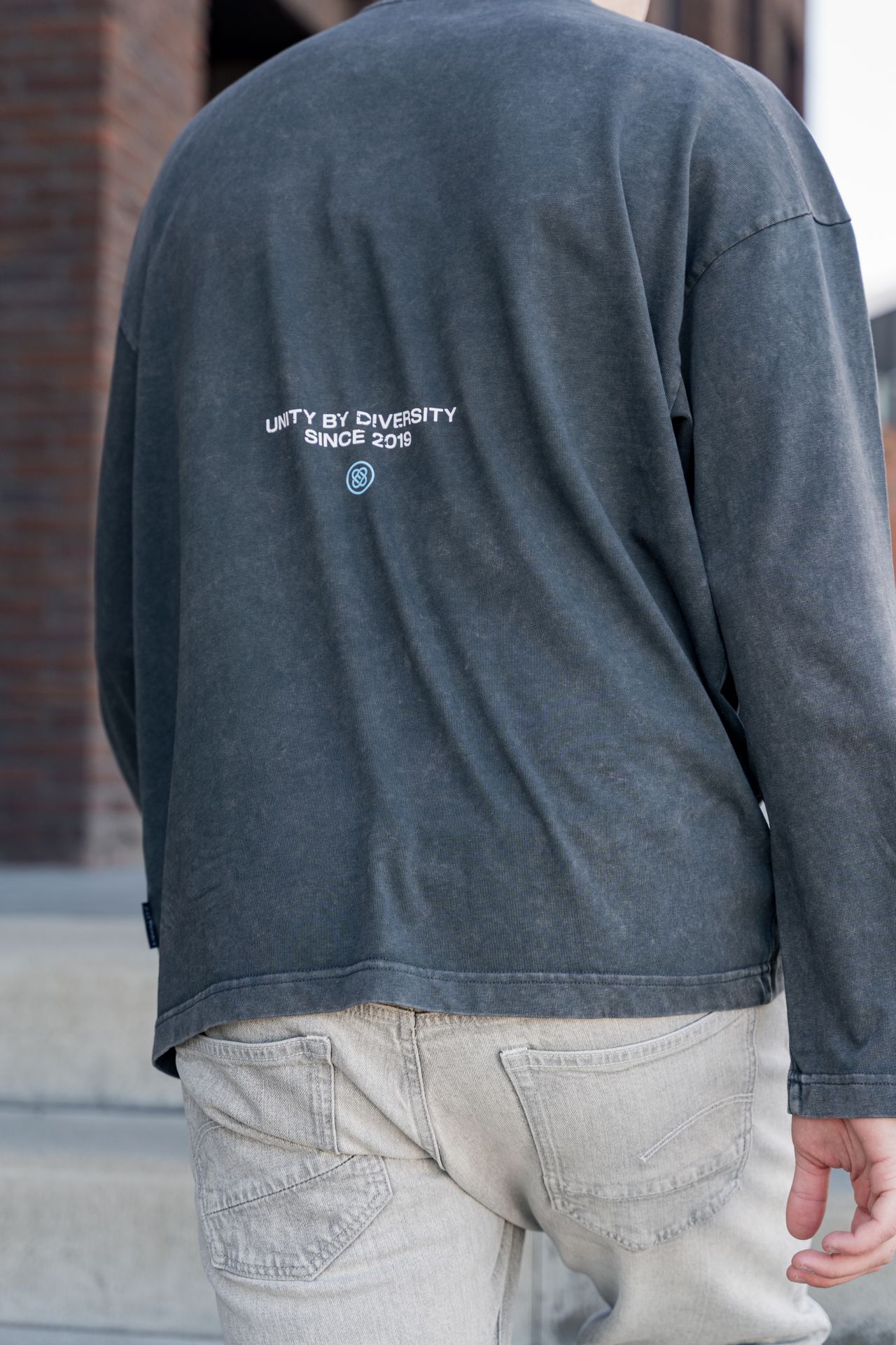 Equalité Elan oversized longsleeve tee Grey 2900164278049