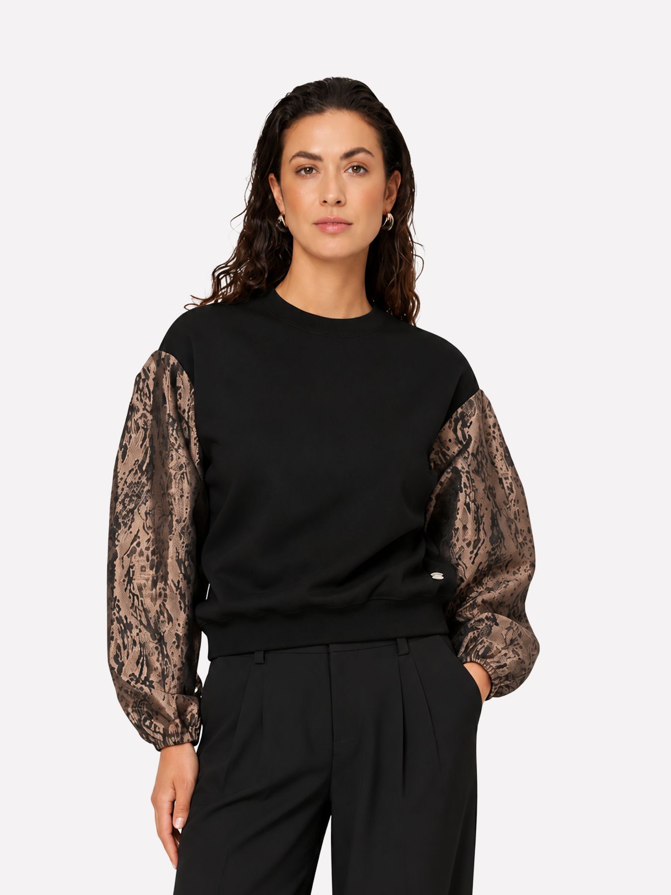 Lofty Manner Sweater Jara - Contrast Sleeve 600 black 00121160-EKA26013300000017