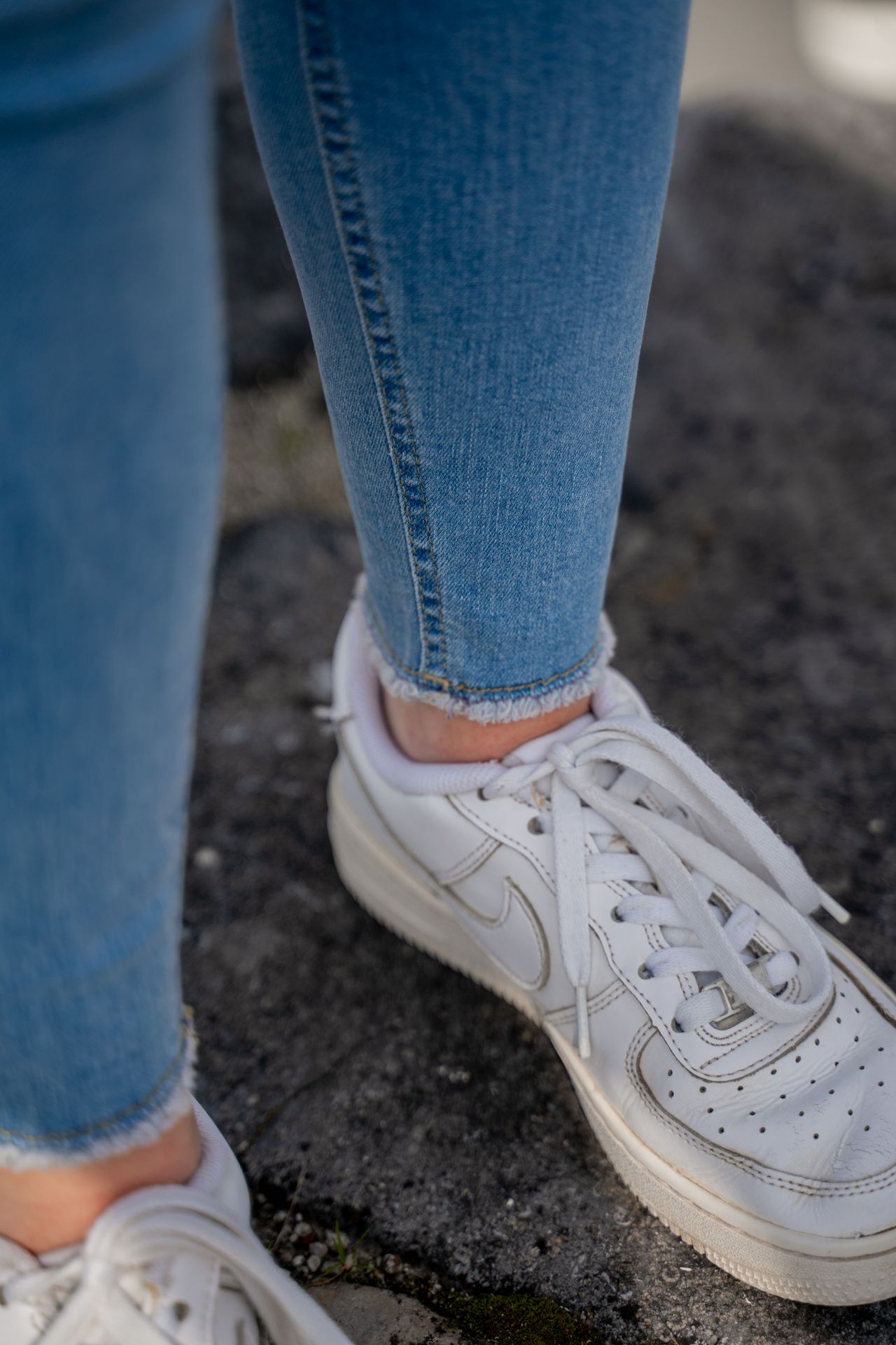 Only ONLBLUSH LIFE MID SK AK RAW REA1467 - Light Blue D Light Blue Denim 2900125010138