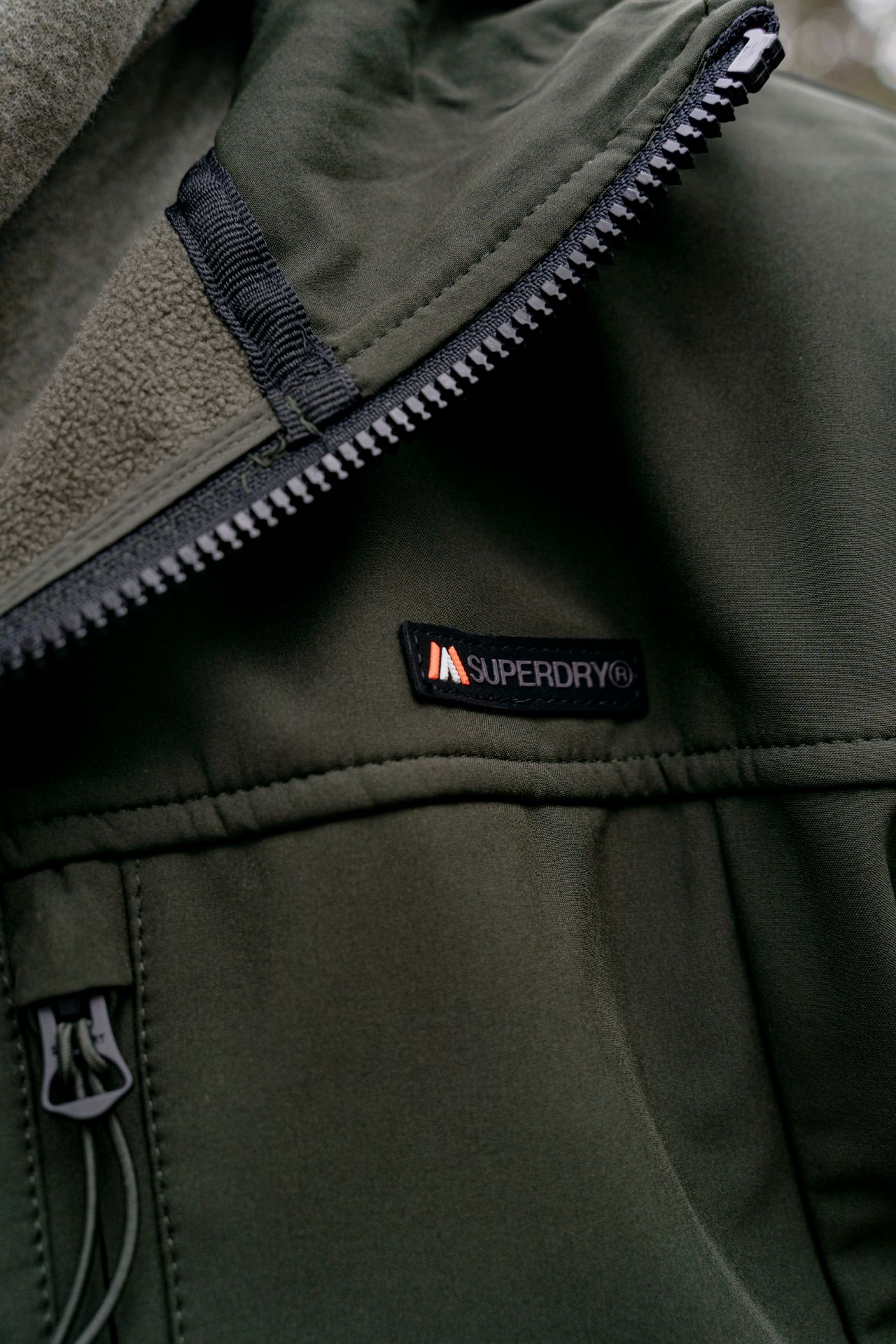 Superdry Hooded soft shell trekker jkt surplus 2900160464095