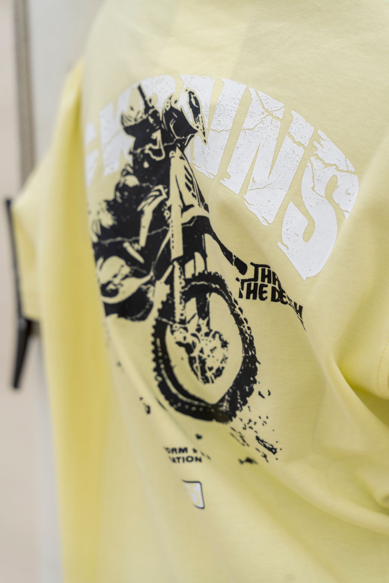 Black Bananas Kids Cross t-shirt Geel 2900155733052