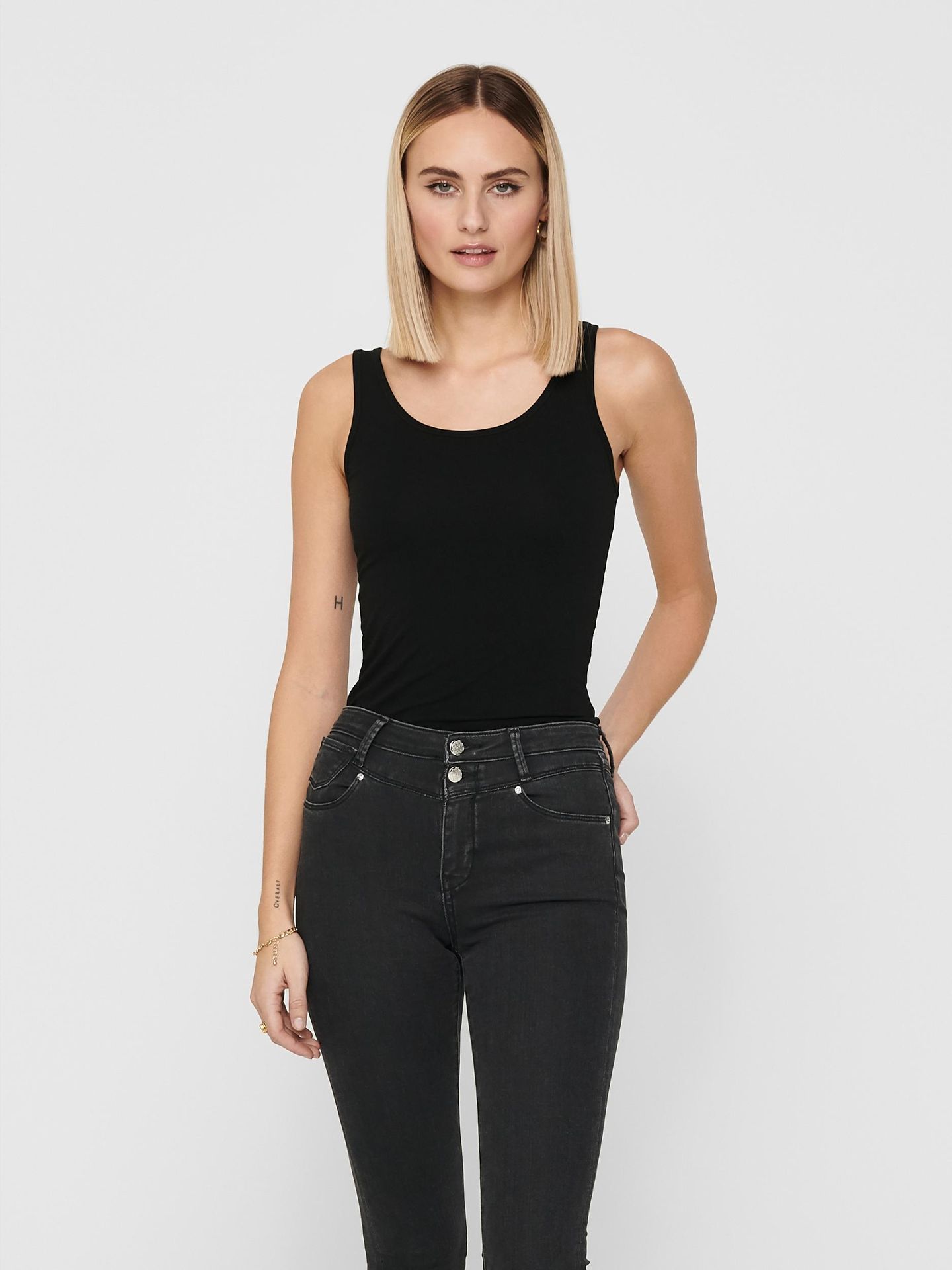 Only ONLLIVE LOVE LIFE S/L LONG TANK TOP - BLACK BLACK 2900128490012 Only ONLLIVE LOVE LIFE S/L LONG TANK TOP - BLACK BLACK 2900128490012