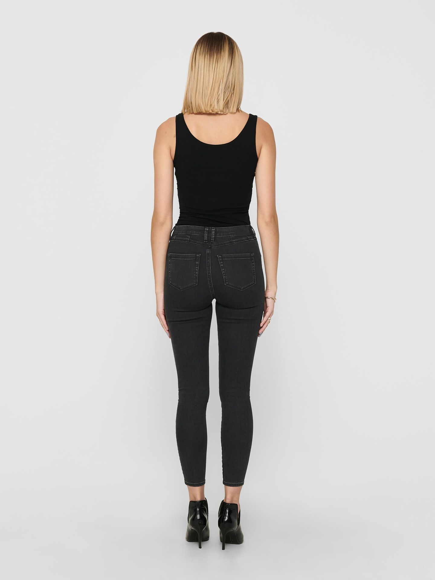 Only ONLLIVE LOVE LIFE S/L LONG TANK TOP - BLACK BLACK 2900128490012 Only ONLLIVE LOVE LIFE S/L LONG TANK TOP - BLACK BLACK 2900128490012