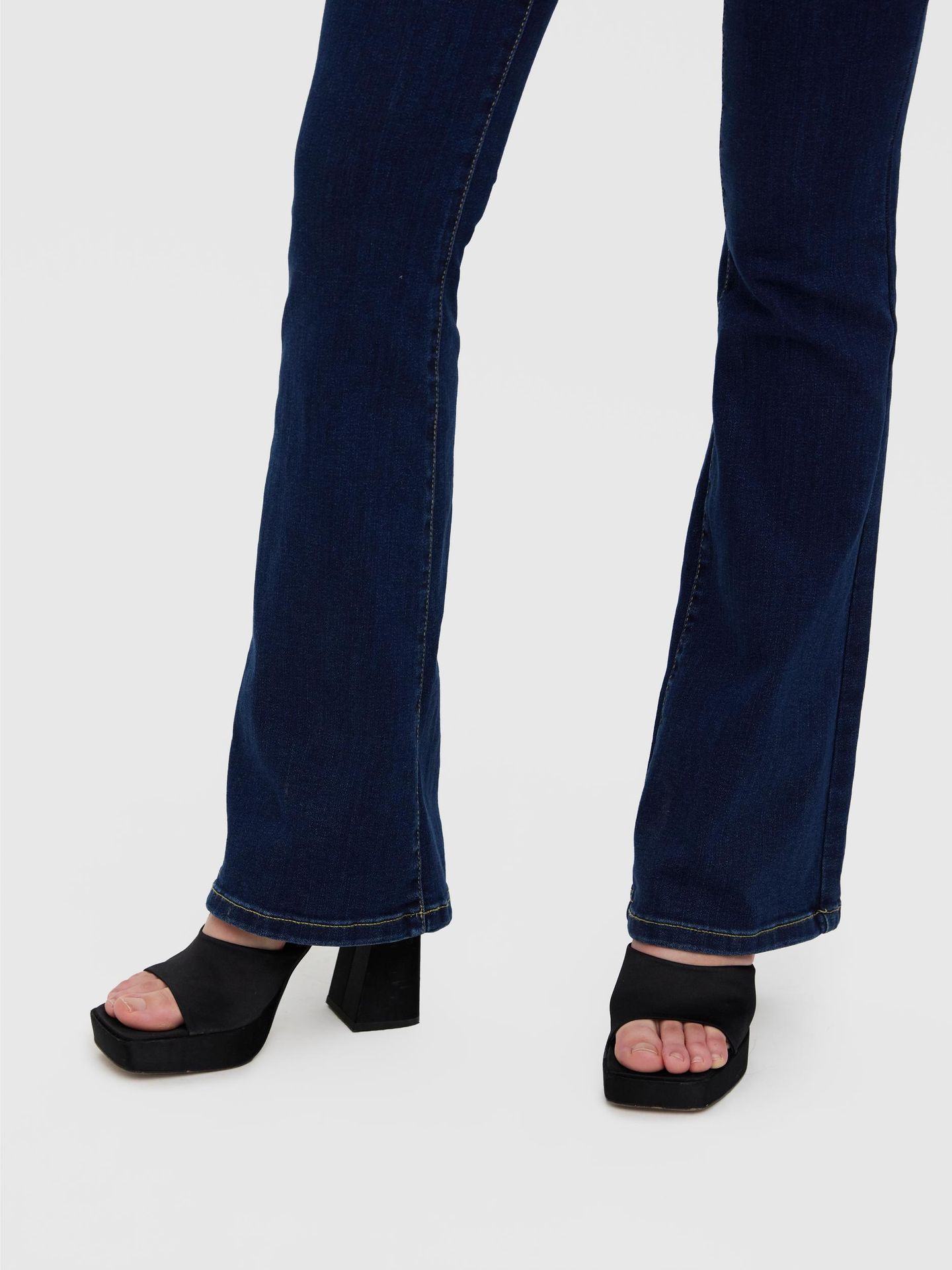 Vero Moda VMPEACHY MR FLARED J VI3262 - Dark Blue Denim Dark Blue Denim 2900129083046